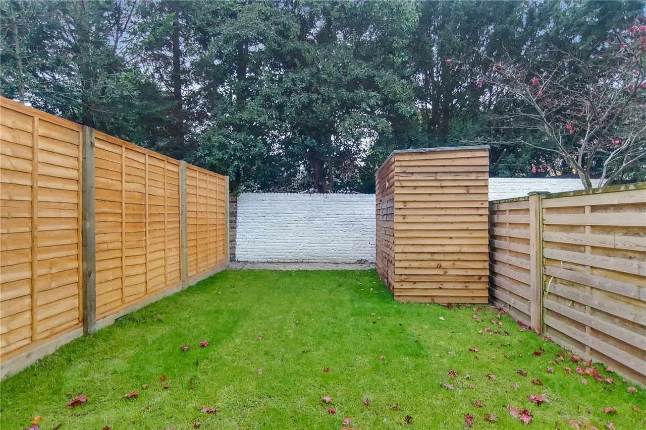 King Charles Walk, London, SW19, photo 8