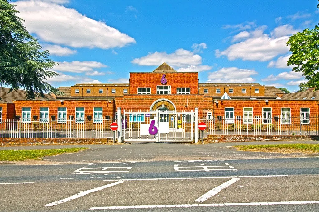 Camp Road, Farnborough, Hampshire, GU14 6GR, photo 7