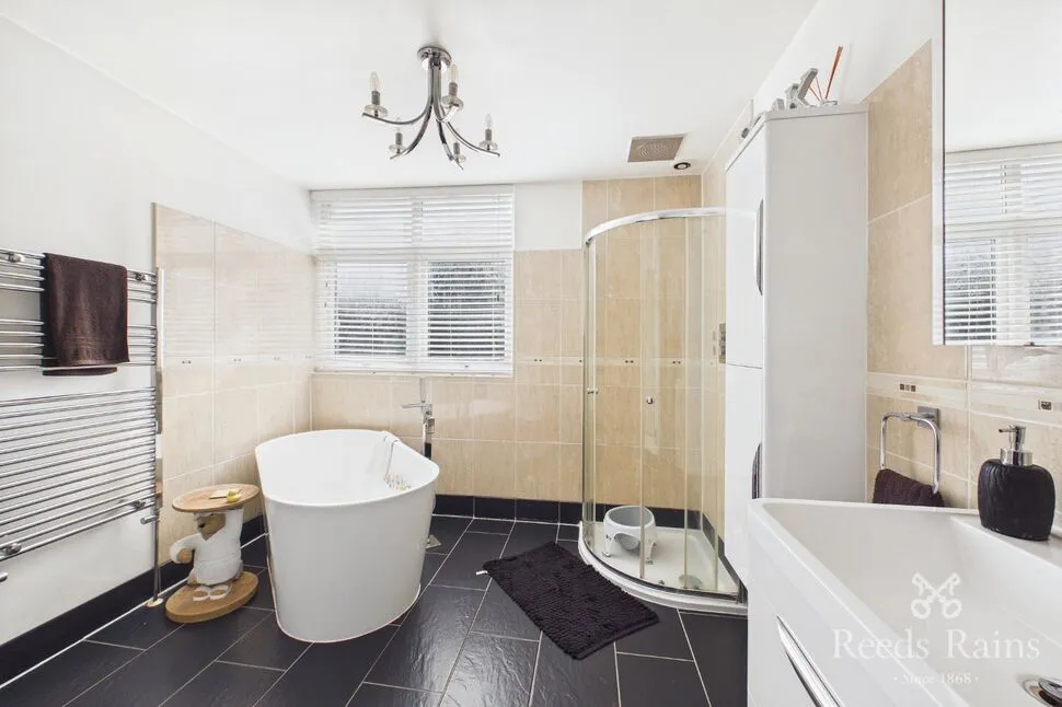 Russell Gardens, Rhyl, Denbighshire, LL18, photo 7