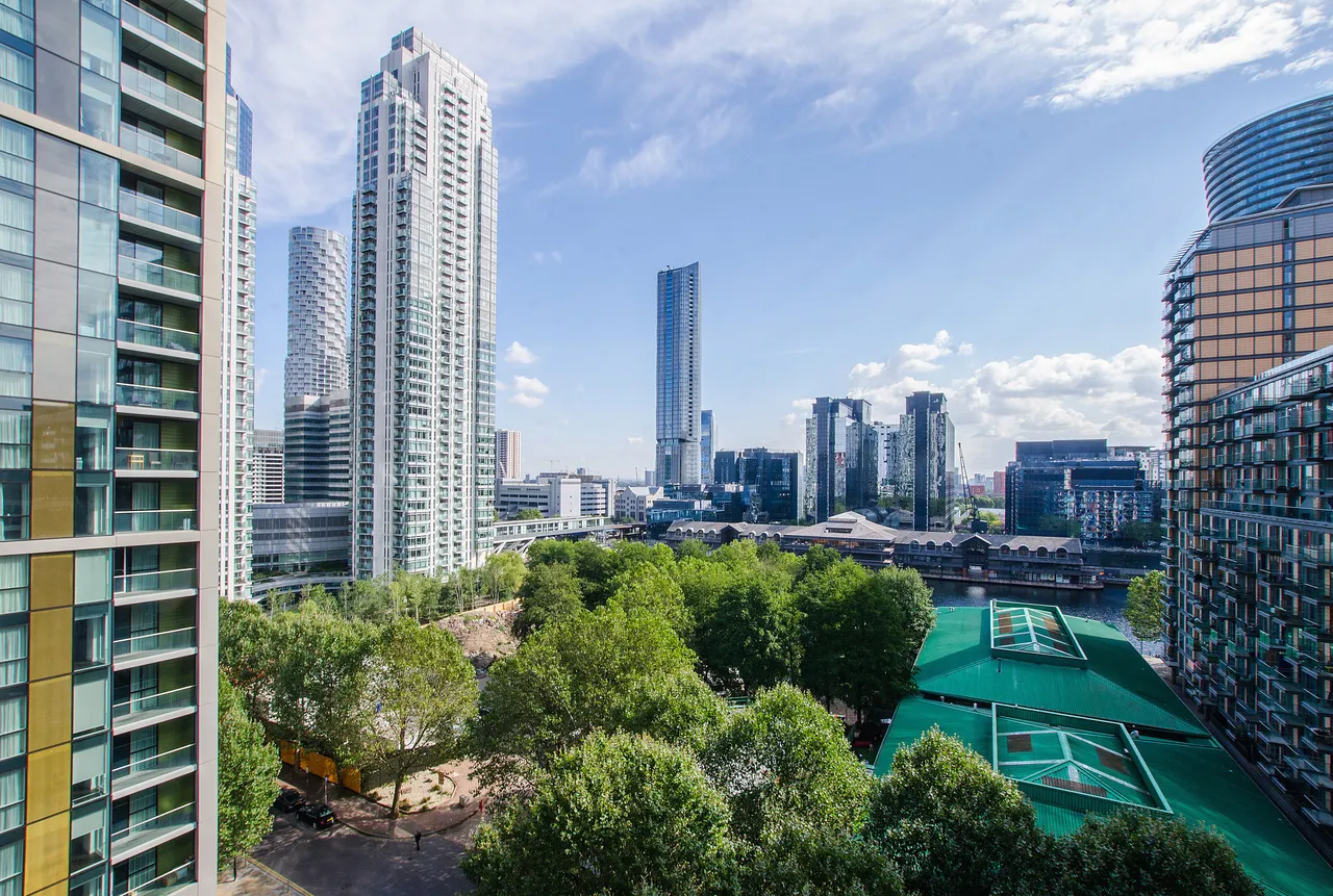 Apartment 1005, Talisman Tower, 6 Lincoln Plaza, London, photo 9