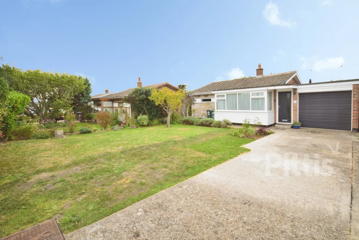 3 bed house to rent, Ronstan Gardens, Freshwater, PO40