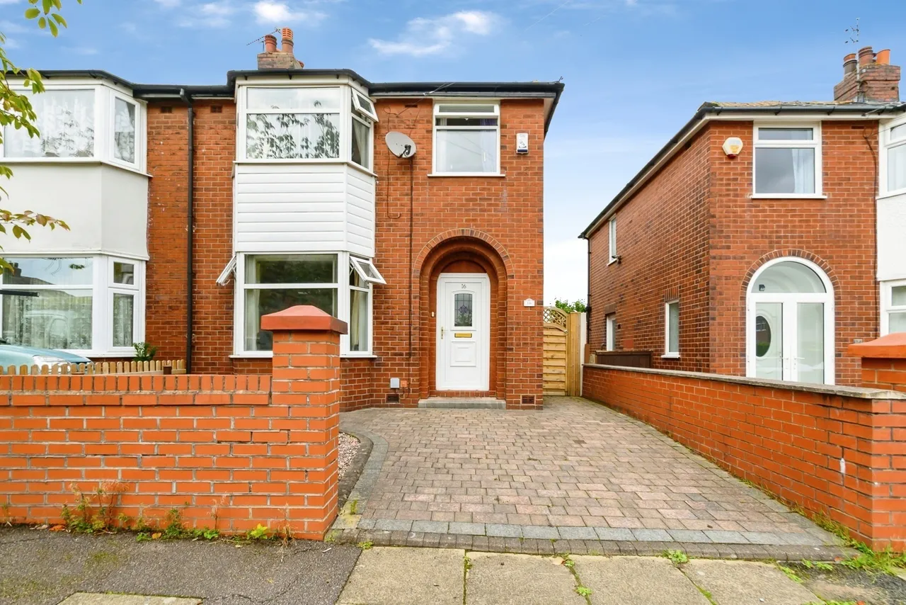 Douglas Avenue, Bury, BL8, photo 18
