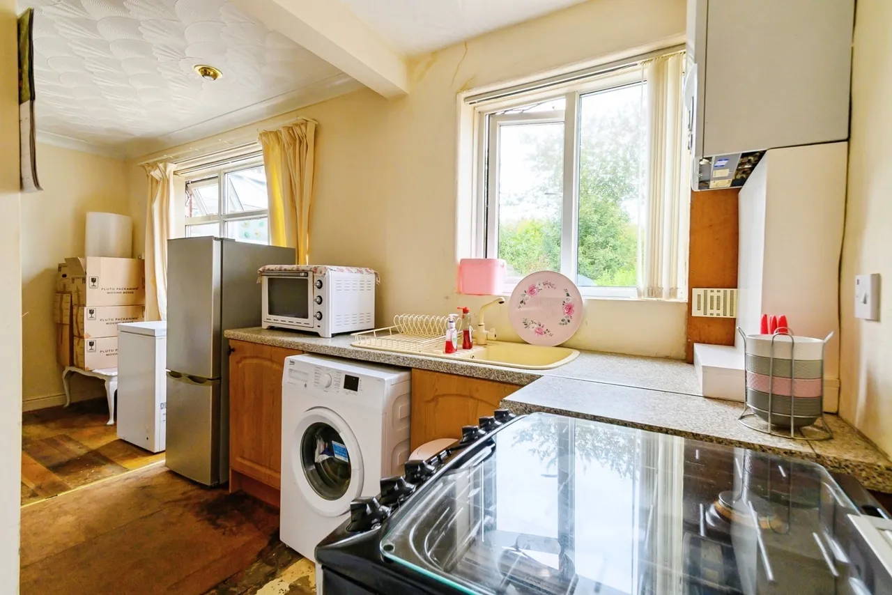 Douglas Avenue, Bury, BL8, photo 9
