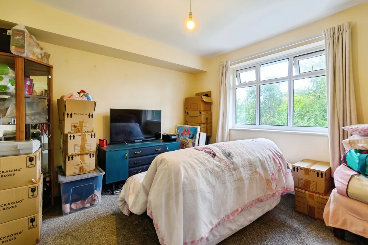 Douglas Avenue, Bury, BL8, photo 12