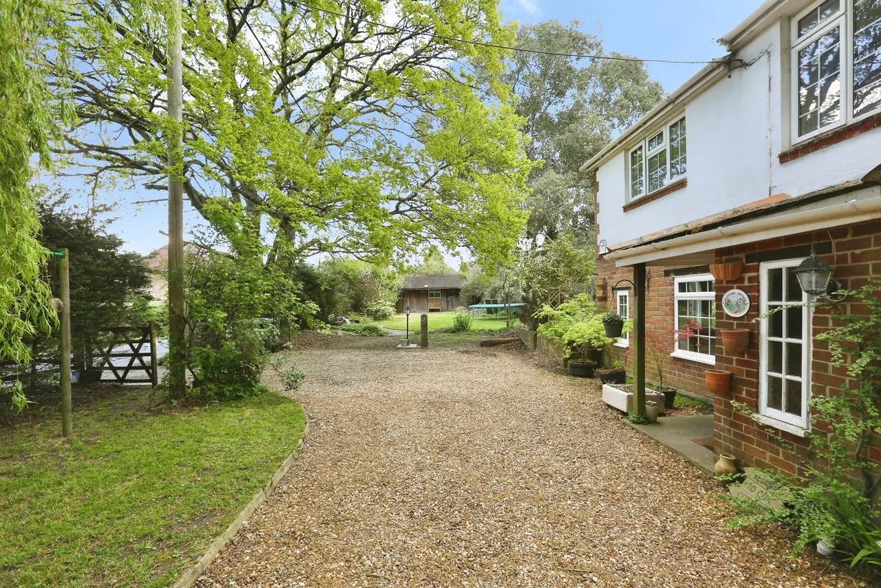 Burnetts Lane, Southampton, SO30, photo 17