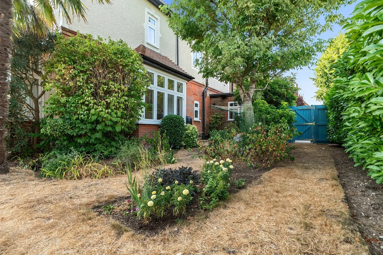 Lansdowne Road, Angmering, BN16, photo 19