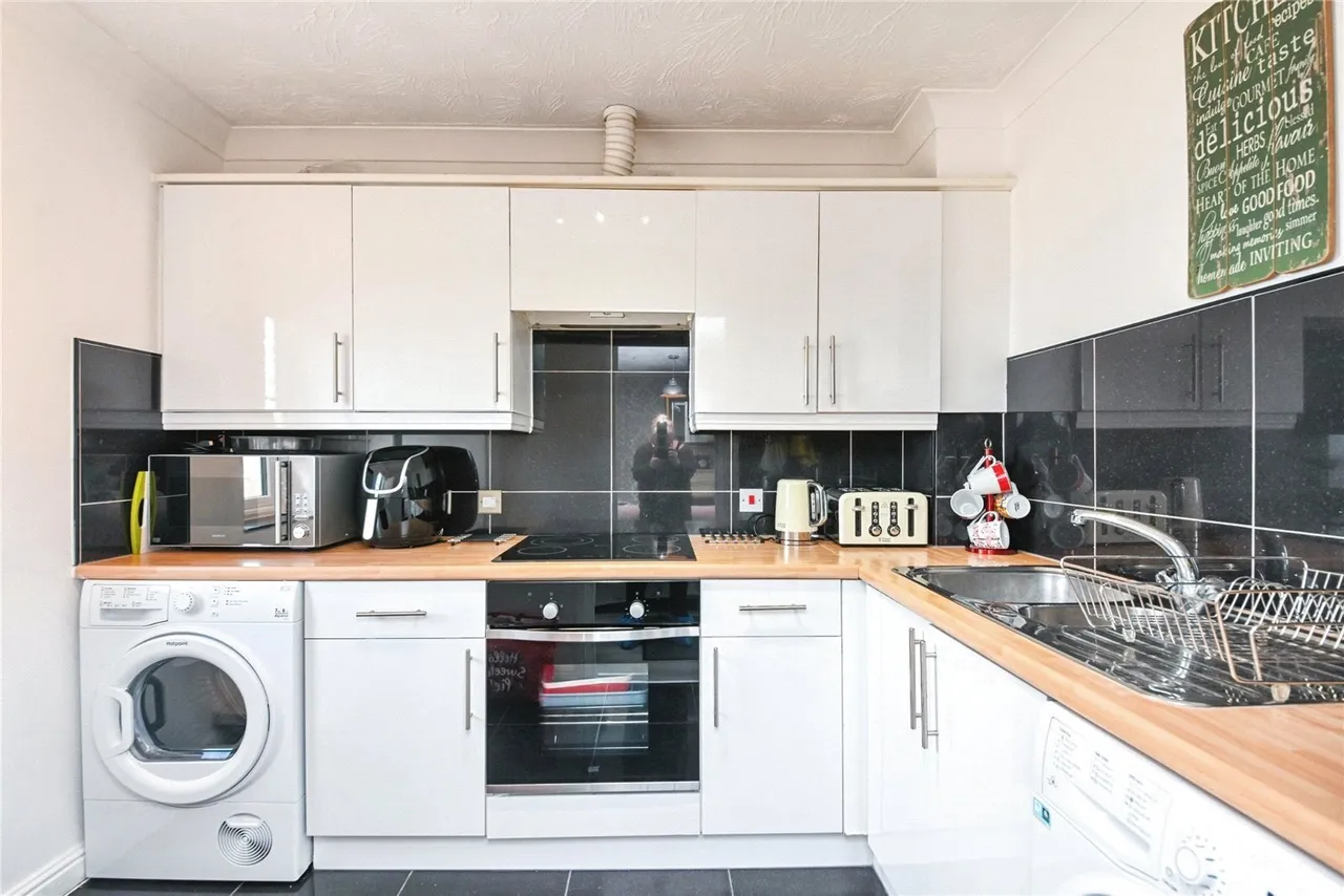 Selsey Avenue, Clacton-on-Sea, CO15, photo 3