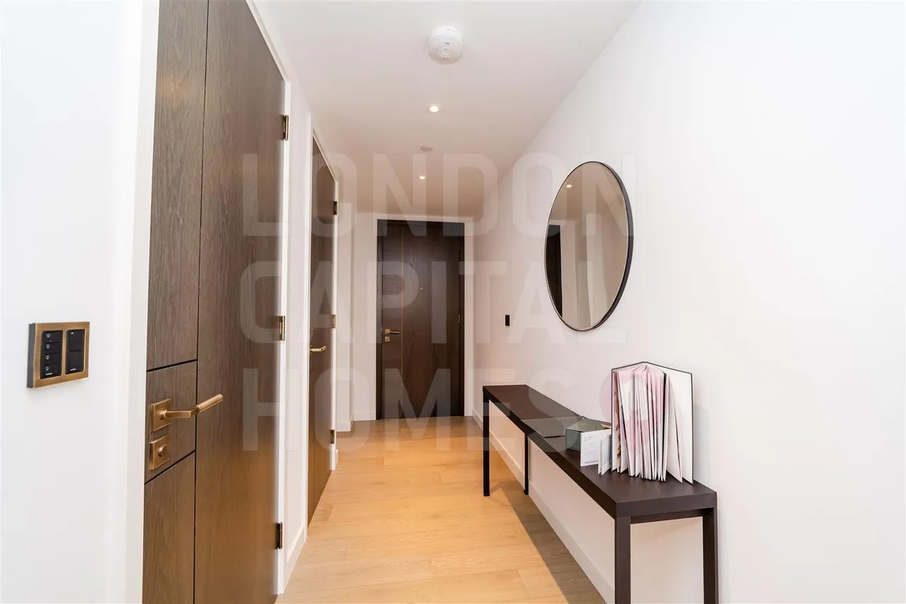 Carnation Way, London, photo 12