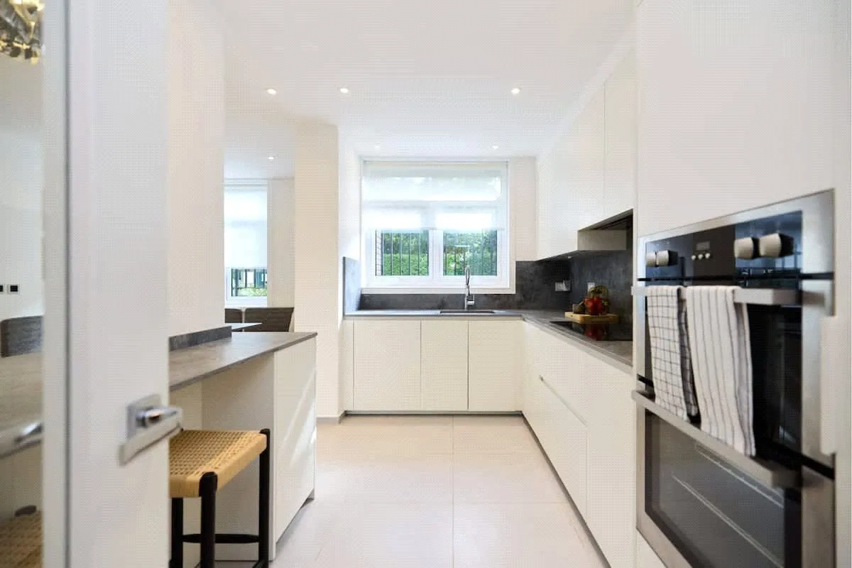 Avenue Road, London, NW8, photo 8