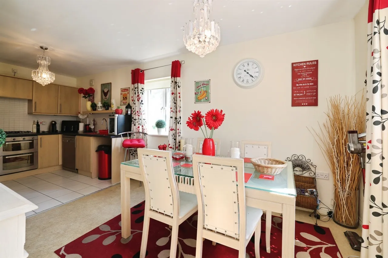 Holloway Close, Amesbury, Salisbury, photo 7