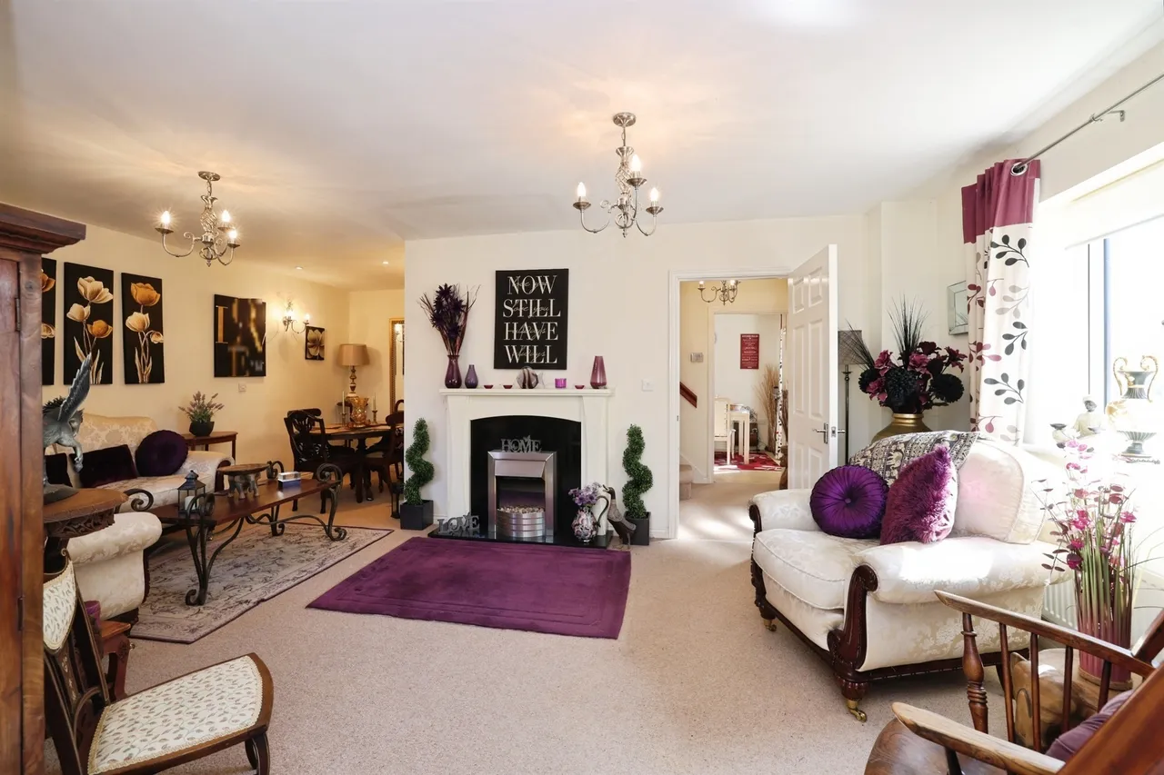 Holloway Close, Amesbury, Salisbury, photo 2