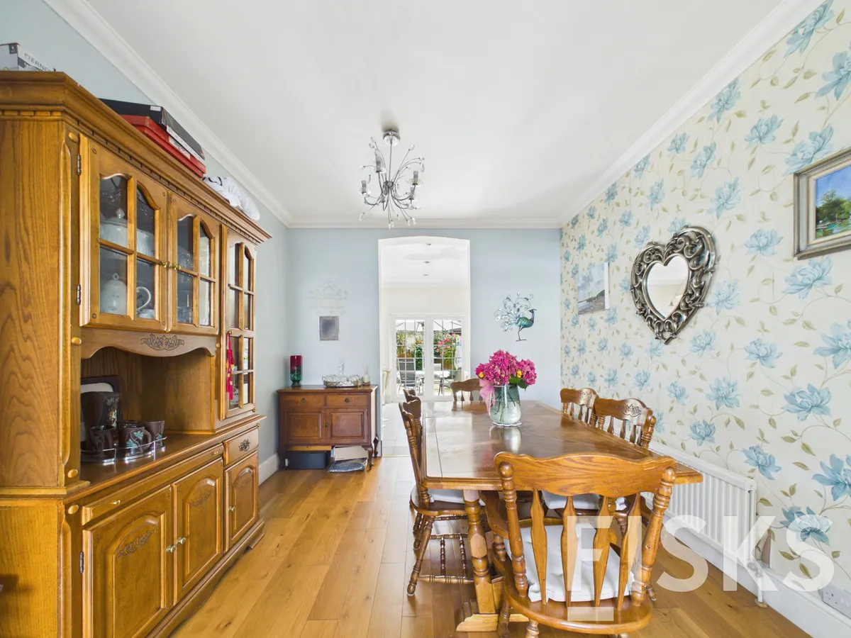 New Road, Benfleet, SS7, photo 8