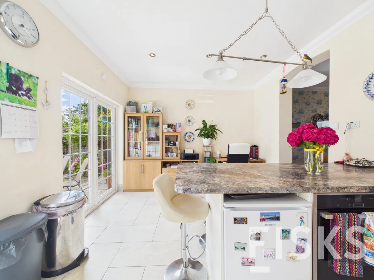 New Road, Benfleet, SS7, photo 6