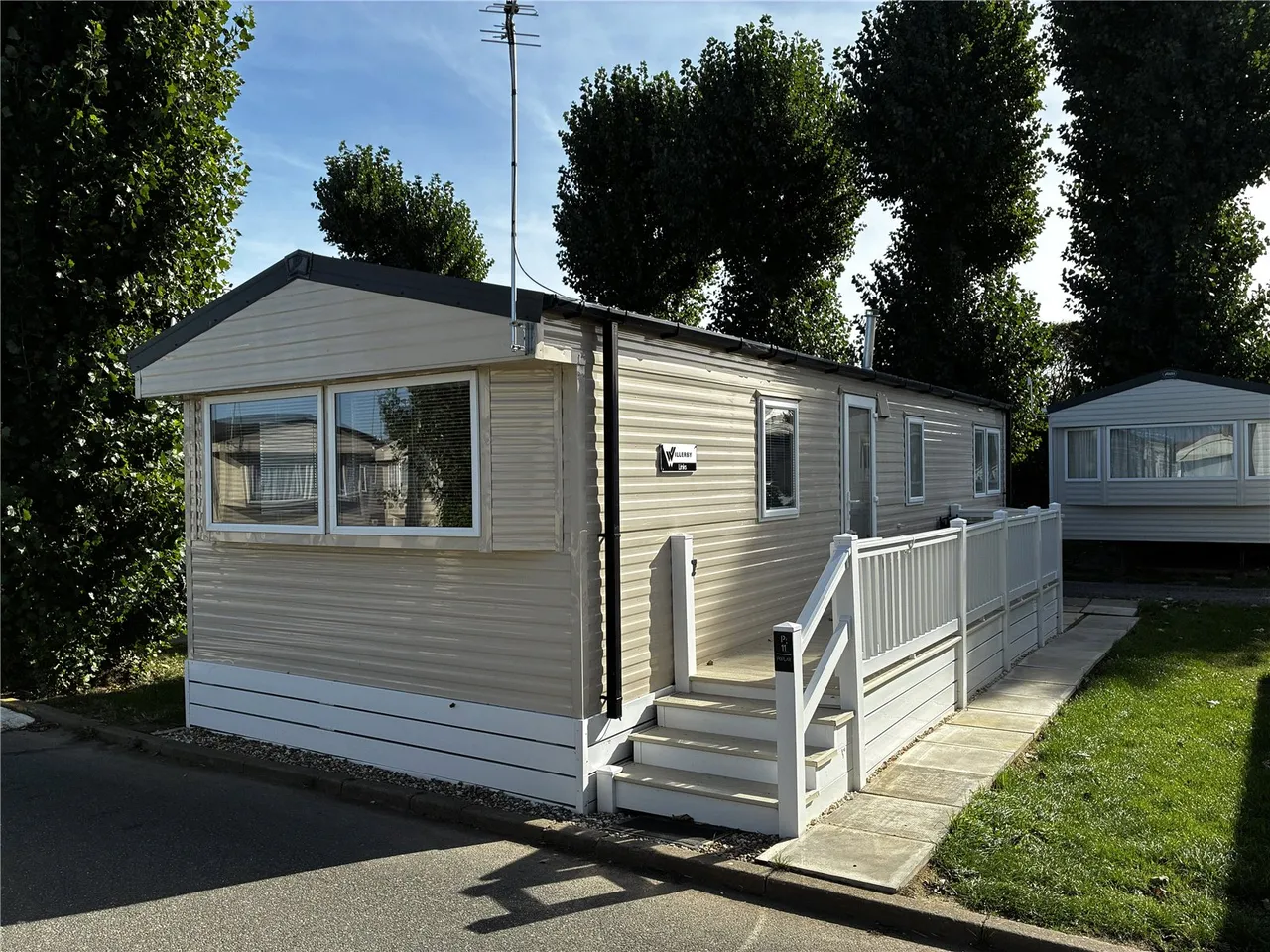 2 bed property for sale, Felixstowe, IP11