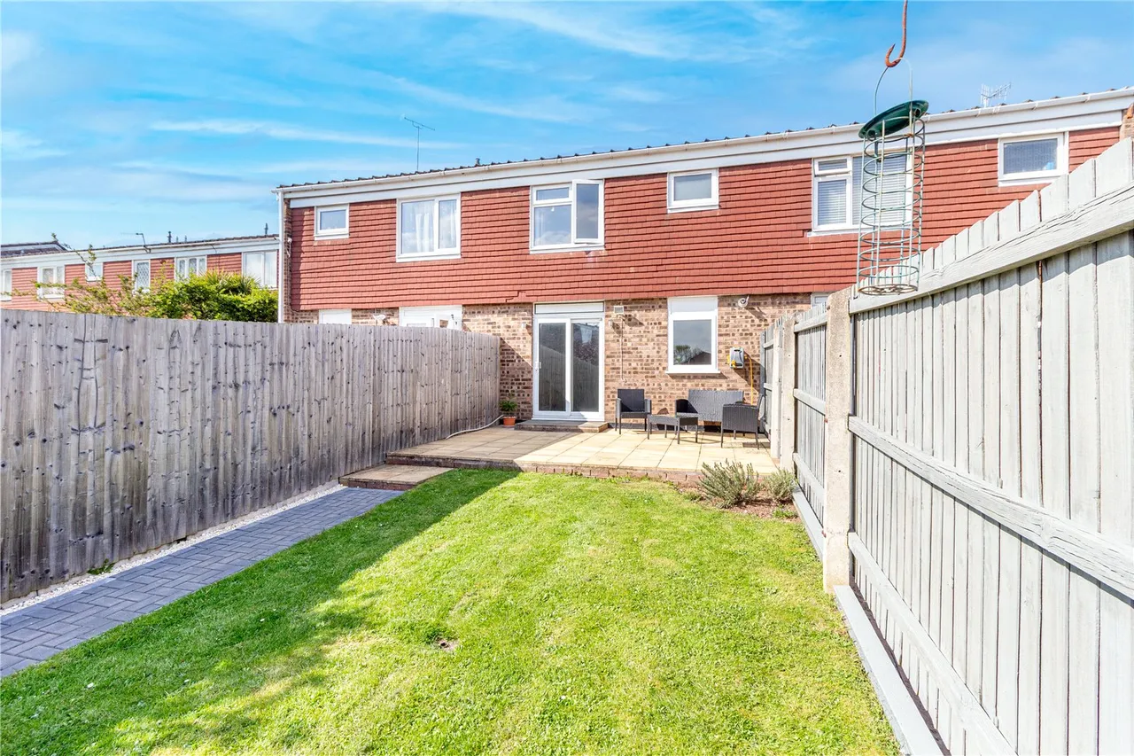 Napton Close Matchborough West, Redditch, Worcestershire, B98 0ES, photo 4