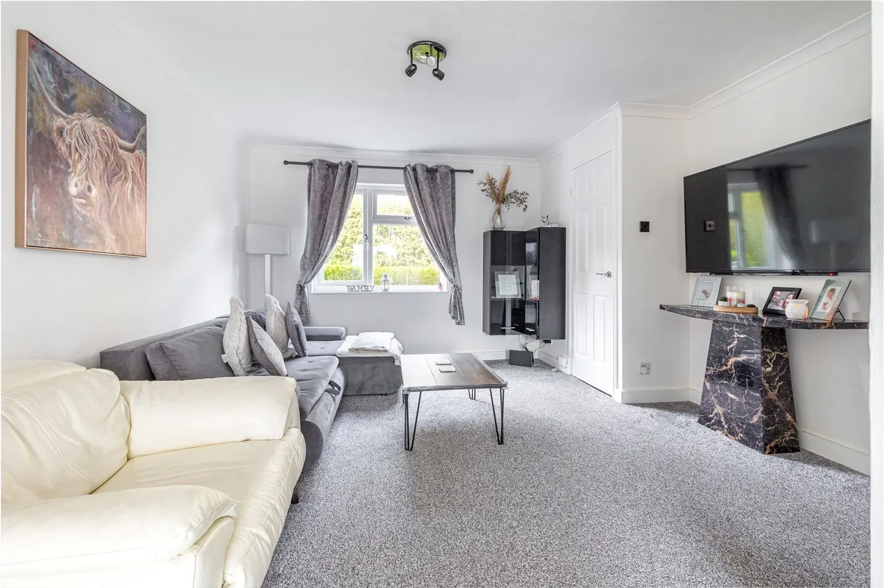 Napton Close Matchborough West, Redditch, Worcestershire, B98 0ES, photo 3