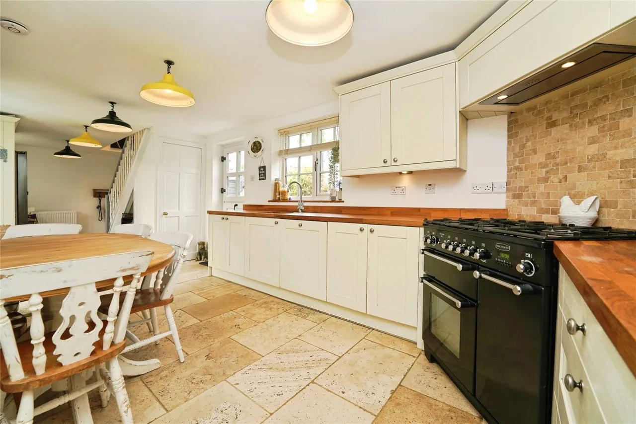 Churchfield Road, Upton St. Leonards, Gloucester, Gloucestershire, GL4, photo 5
