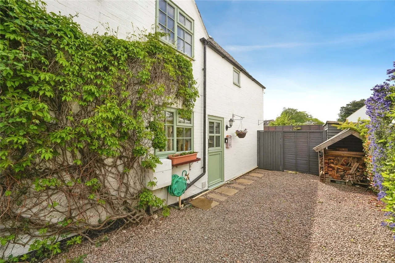 Churchfield Road, Upton St. Leonards, Gloucester, Gloucestershire, GL4, photo 2