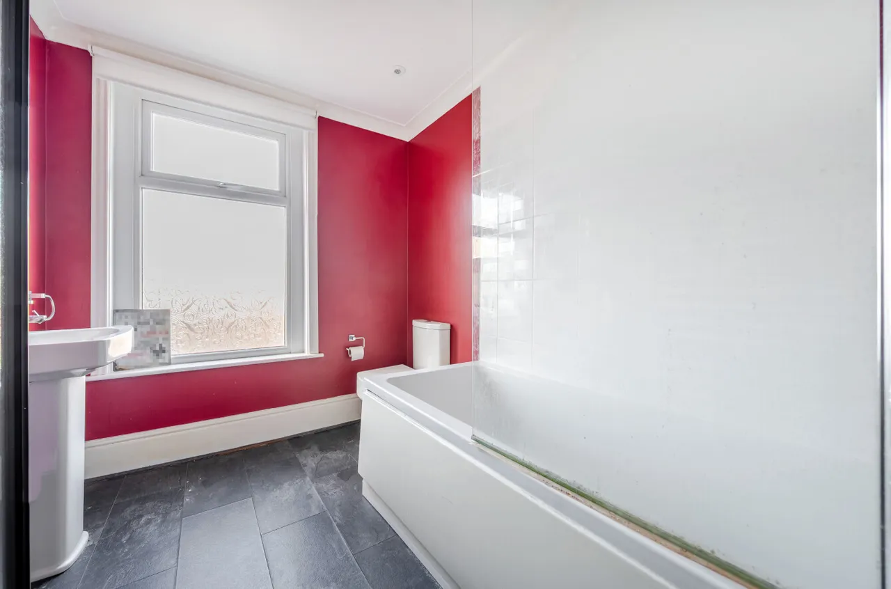Derby Road, Portsmouth, PO2, photo 6