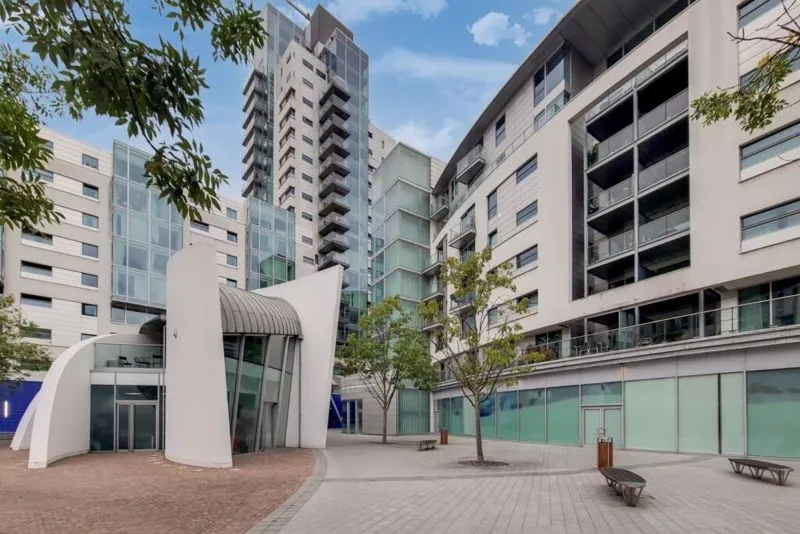 1 bed flat to rent — Empire Square West, London SE1 4NG