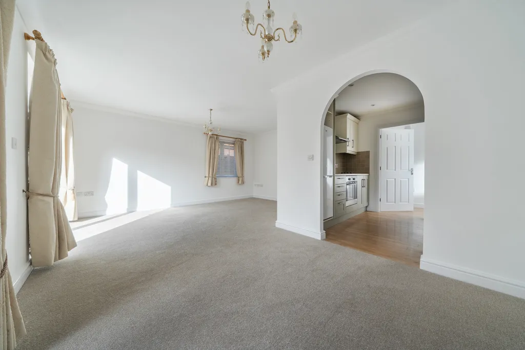 Ainsworth Road, Holt, photo 6