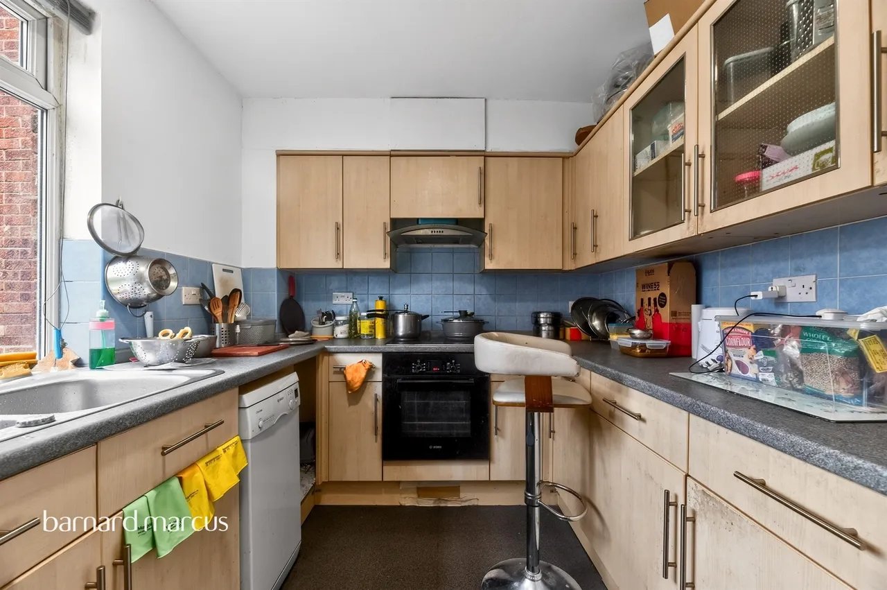Woodcote Road, Wallington, photo 4