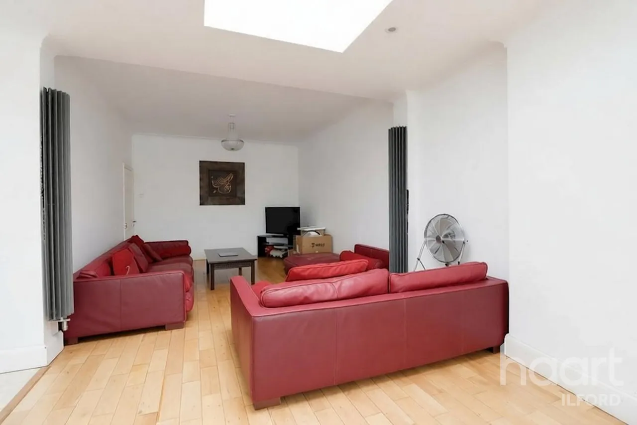 Stonehall Avenue, Ilford, IG1, photo 10