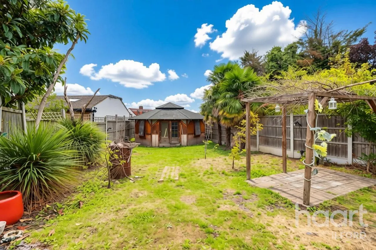 Stonehall Avenue, Ilford, IG1, photo 25