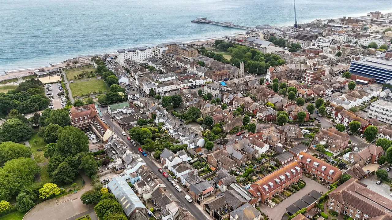 Park Road, Worthing, photo 13