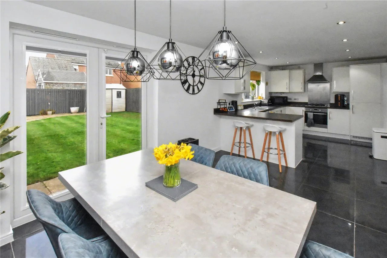 Jennie Blackamore Way, Crossgates, LS15, photo 2