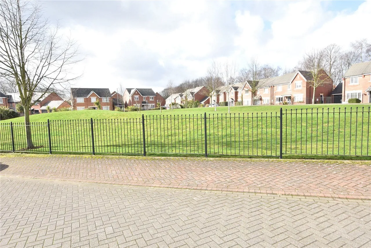 Jennie Blackamore Way, Crossgates, LS15, photo 24