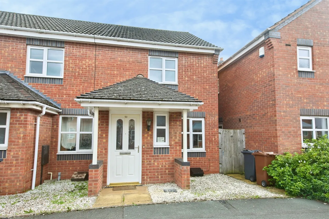 2 bed house for sale, Hevea Road, Burton-On-Trent, DE13