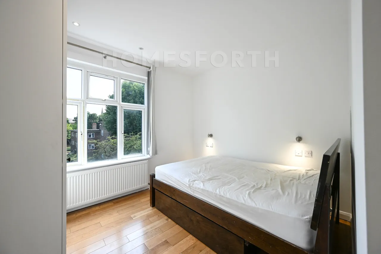 Chatsworth Road, London, NW2, photo 17