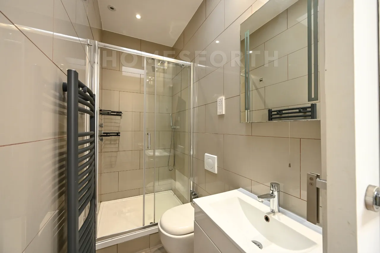 Chatsworth Road, London, NW2, photo 21