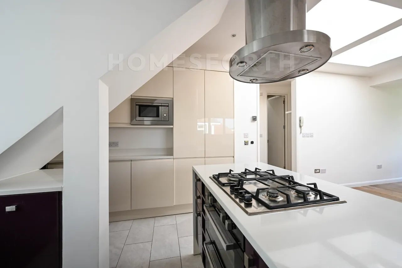 Chatsworth Road, London, NW2, photo 9