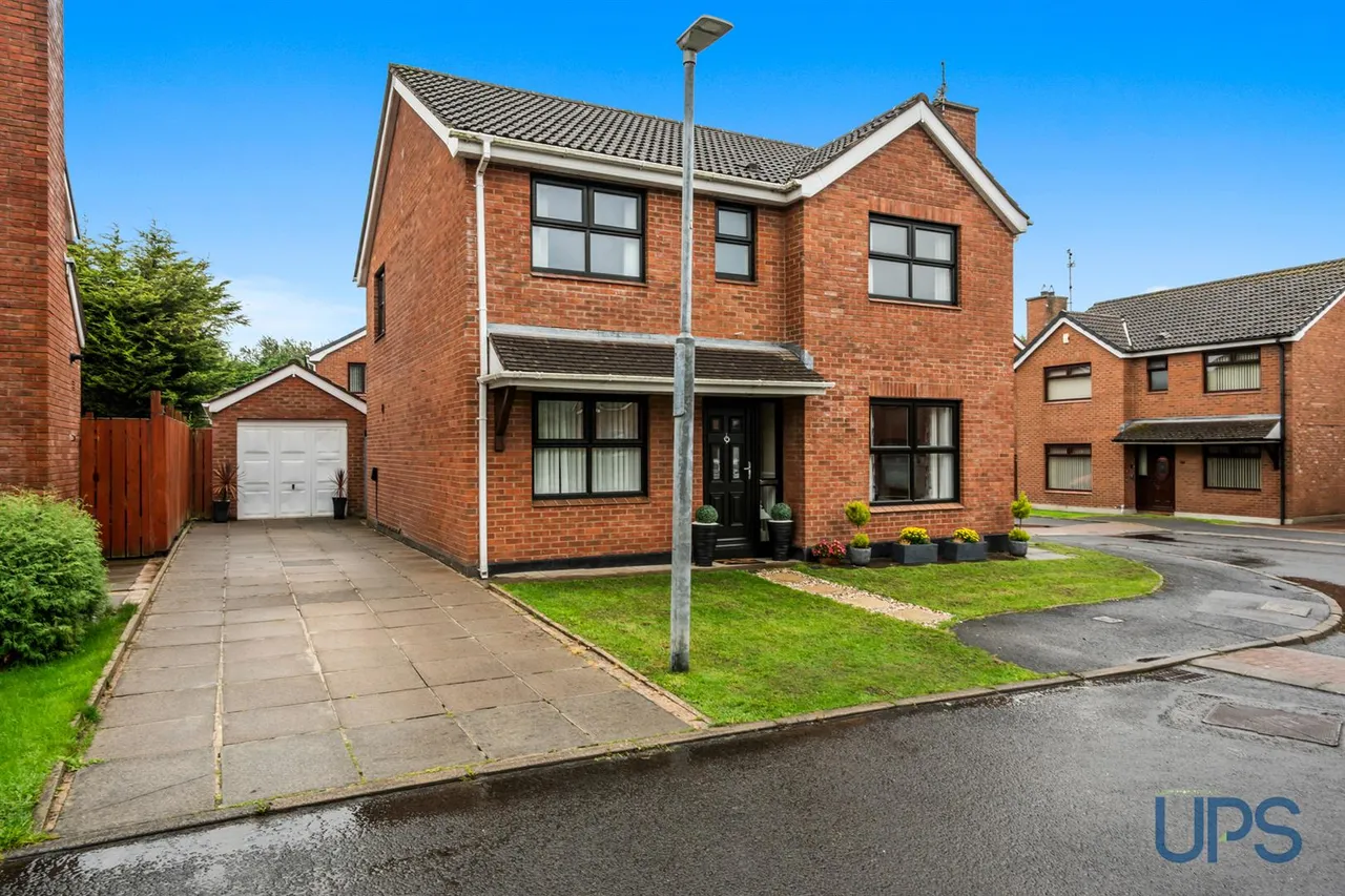 Arlington Drive, Blacks Road, BT10, photo 2