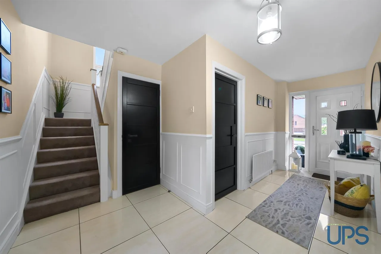 Arlington Drive, Blacks Road, BT10, photo 4