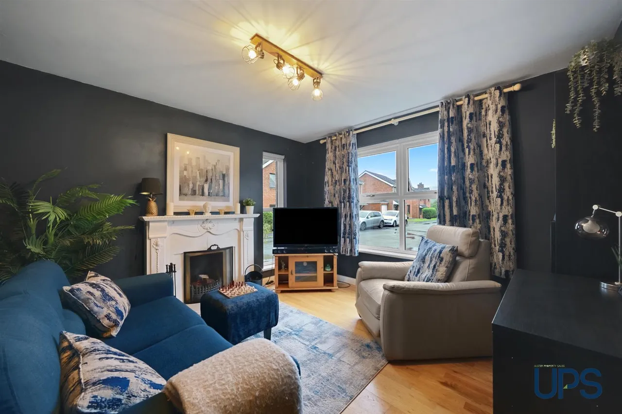 Arlington Drive, Blacks Road, BT10, photo 5