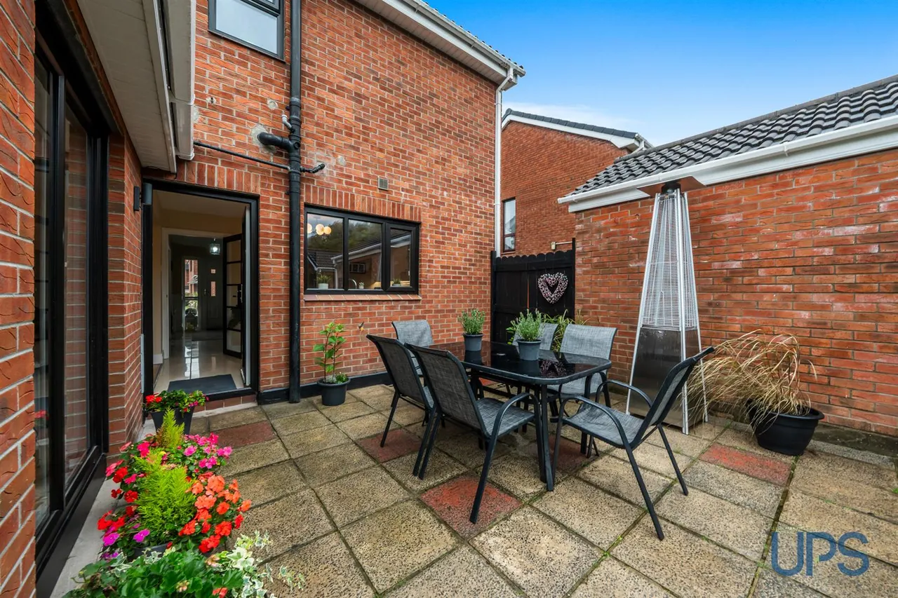 Arlington Drive, Blacks Road, BT10, photo 30