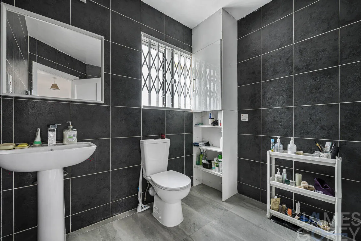 Bellegrove Road, Welling, DA16, photo 10