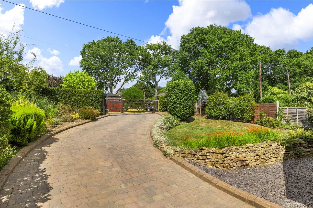 Sandy Lane, Wokingham, Berkshire, RG41 4ST, photo 20
