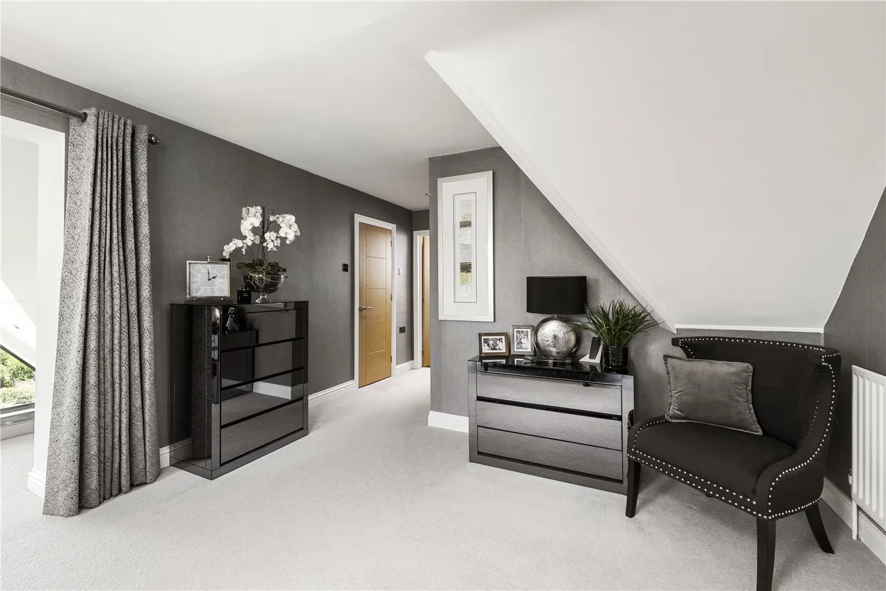 Sandy Lane, Wokingham, Berkshire, RG41 4ST, photo 11