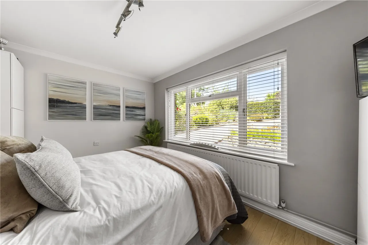 Sandy Lane, Wokingham, Berkshire, RG41 4ST, photo 6