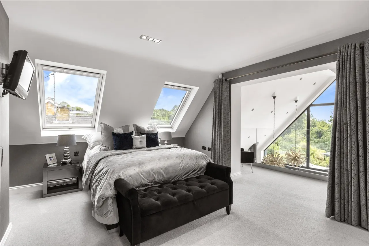 Sandy Lane, Wokingham, Berkshire, RG41 4ST, photo 5