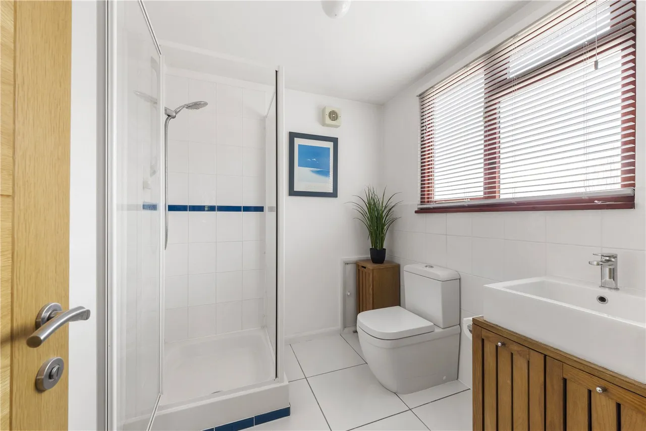 Sandy Lane, Wokingham, Berkshire, RG41 4ST, photo 13