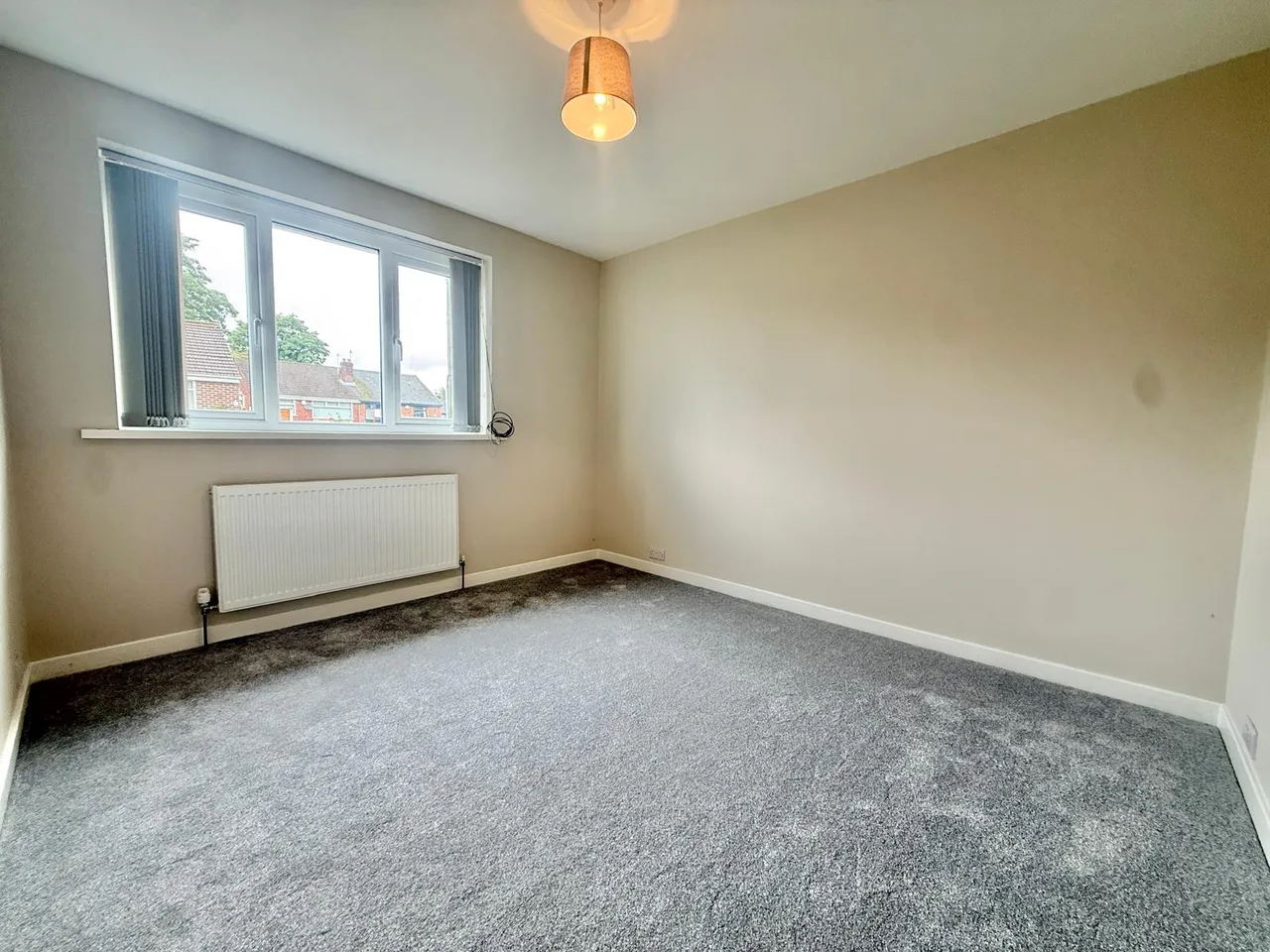 Rydal Close, Denton, M34, photo 10
