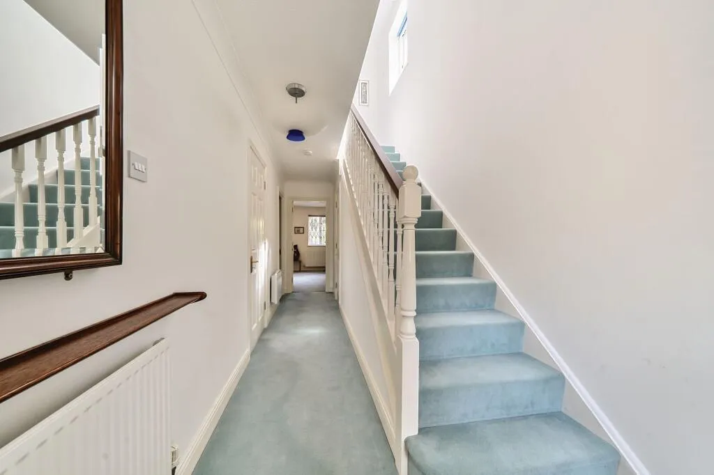 Grenville Place, Mill Hill, NW7, London, photo 13