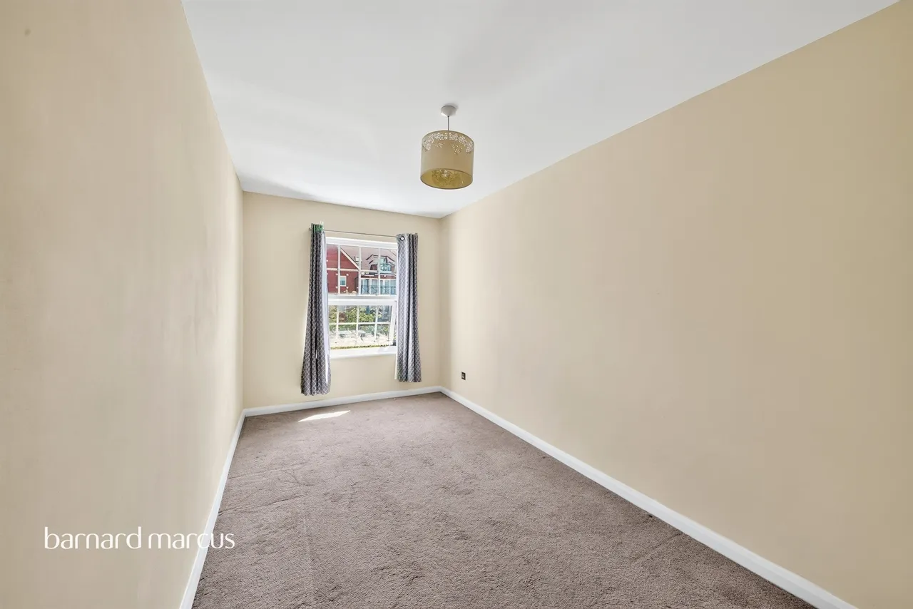 Holden Road, London, N12, photo 9