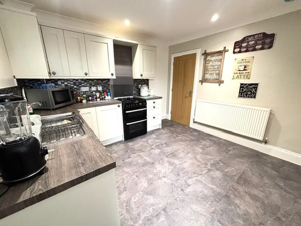 Queslett Road, Great Barr, B43, photo 4