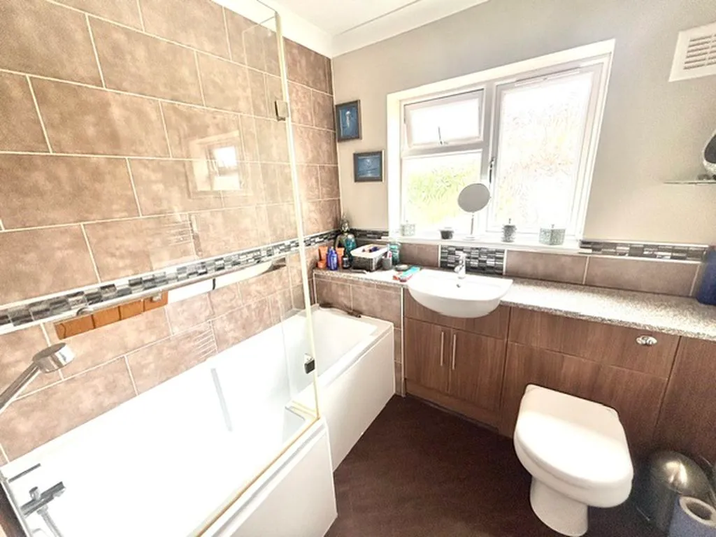 Queslett Road, Great Barr, B43, photo 12